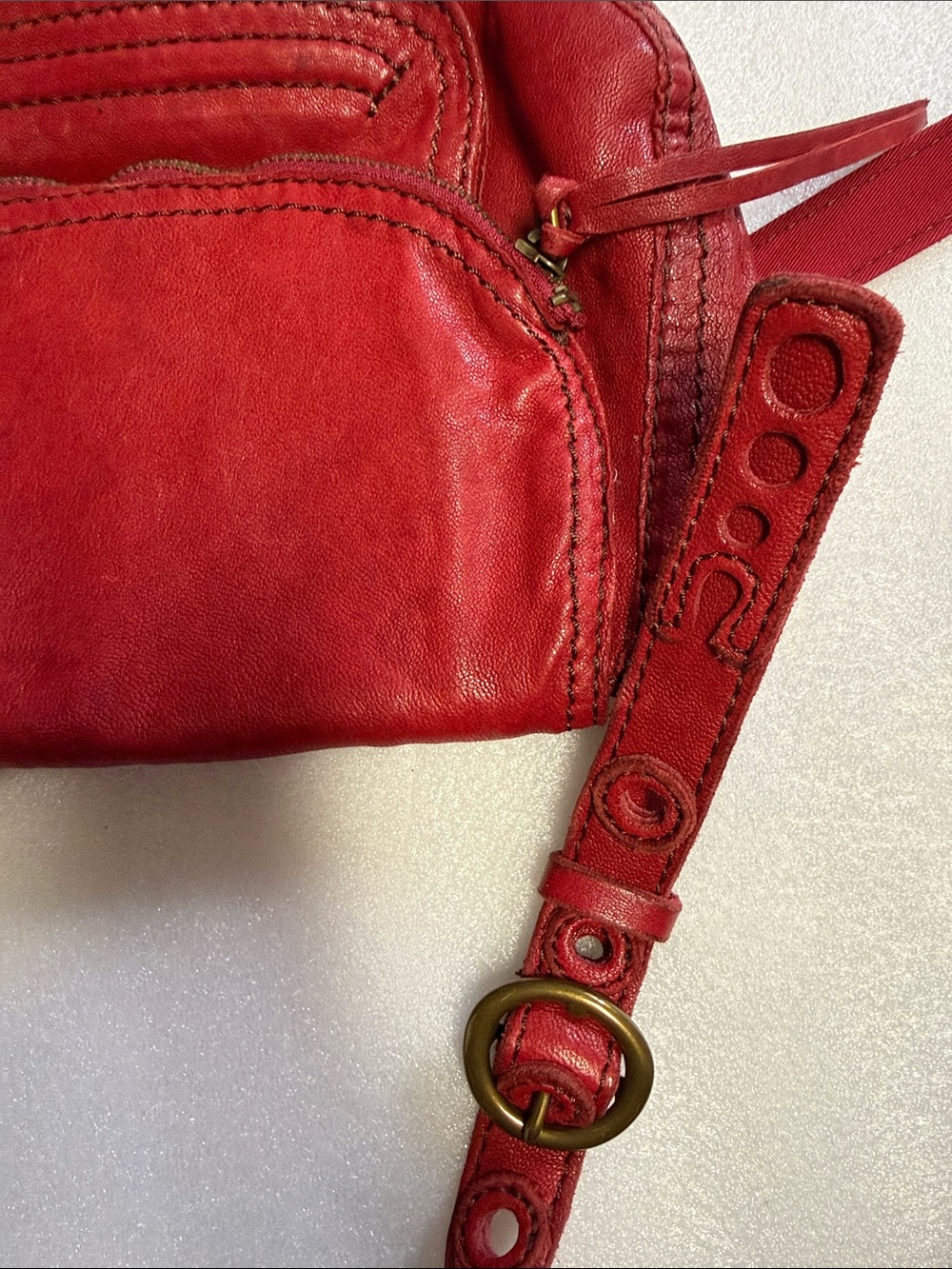 Lucky Brand Red Italian Leather Crossbody Shoulder Bag Boho Vintage Small - Picture 3 of 6